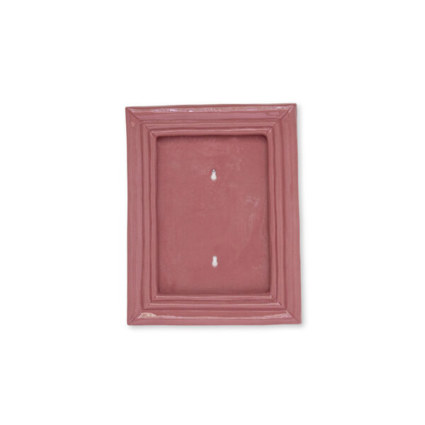 stook-porcelain-jewelry-kathe-big-wall-frame-fuchsia